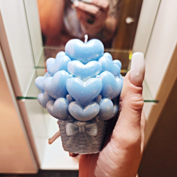 Blue Velvet Rosewood Candle Trio – Rose Cluster, Cross Candle & Floral (Beeswax) - Picture 2 of 7